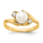 14k White Freshwater Cultured Pearl and 1/15 carat AA Diamond Ring