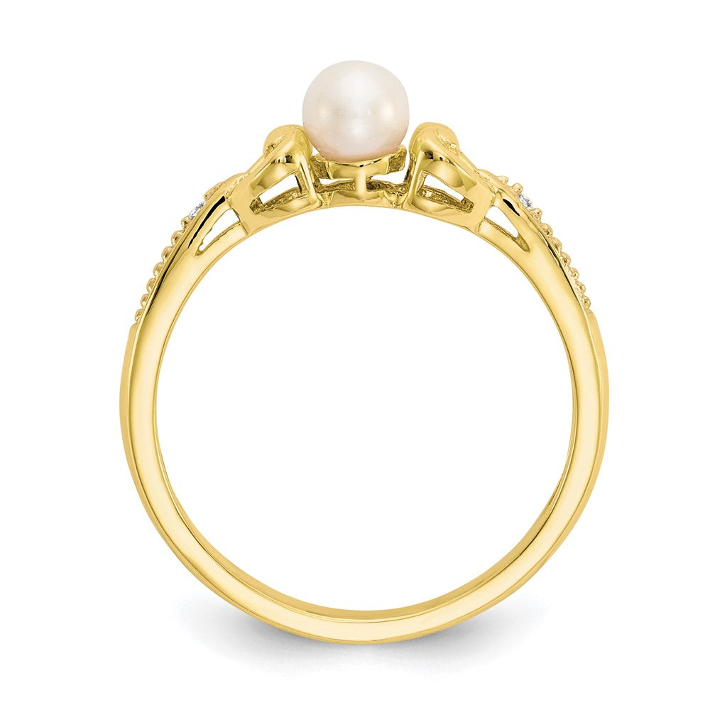 10K Round June/ Freshwater Cultured Pearl and Diamond Size 7 Ring