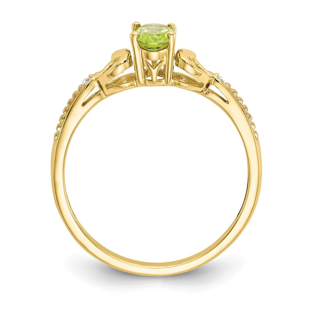 10k 6x Oval August/ Peridot and Diamond Size 7 Ring