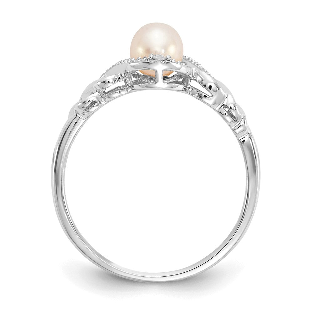 10k White Gold June/ Freshwater Cultured Pearl and Diamond Size 7 Ring