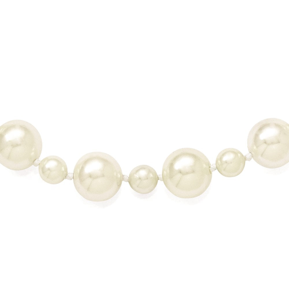 Majestik 7 and White Imitation Shell Pearl Hand-knotted Slip-on Necklace