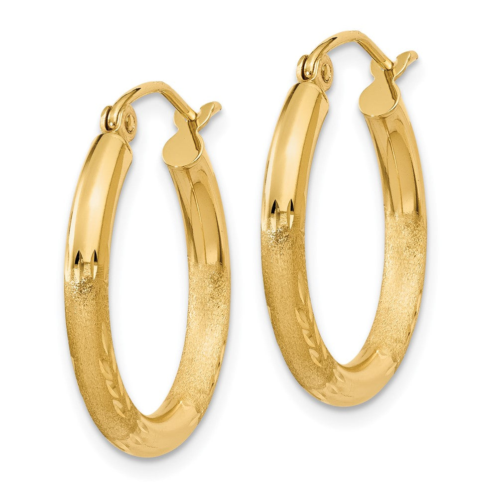 14k 2.5x Satin Diamond-cut Round Tube Hoop Earrings
