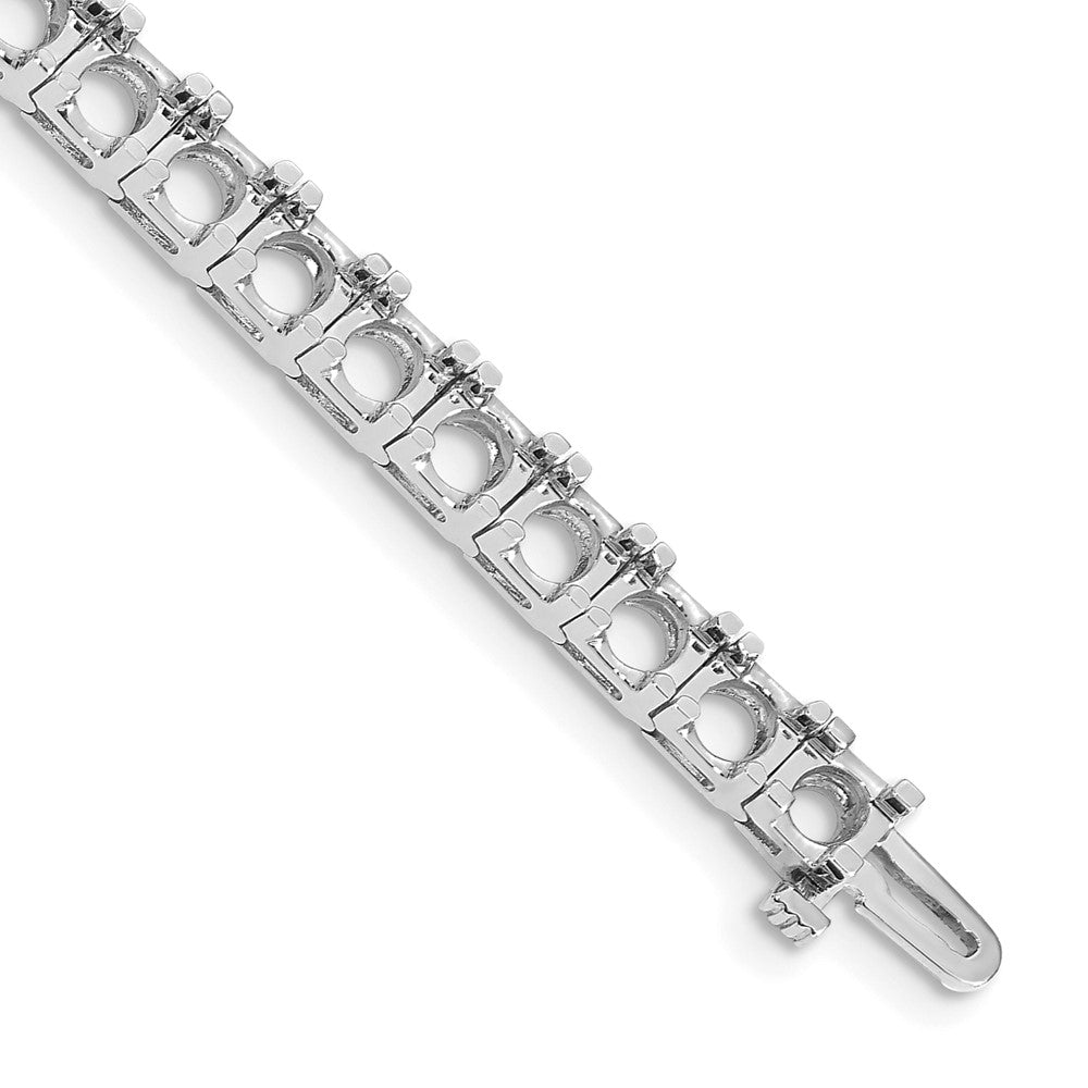 14k White Gold Complete 17 carat Round AA Diamond 4-prong Tennis Bracelet
