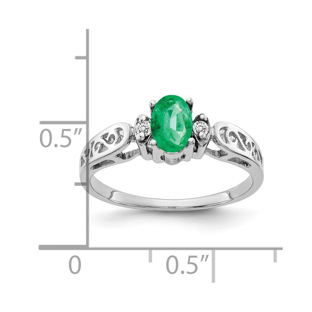14k White Gold 6x Oval Emerald and VS Diamond Ring