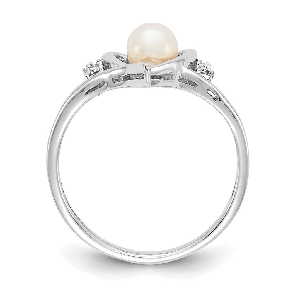 14k White Gold June/Freshwater Cultured Pearl and Diamond Heart Ring