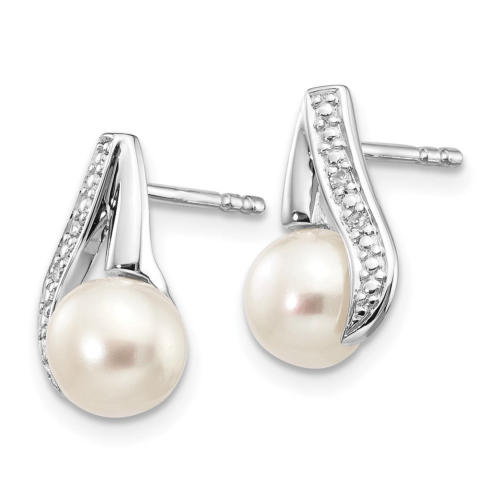 14k White Gold 6- Button FWC Pearl .02ct Diamond Post Earrings