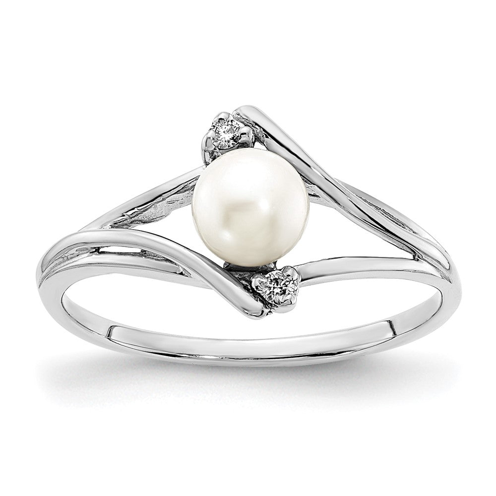 14k White Gold White Freshwater Cultured Pearl and AA Diamond Ring