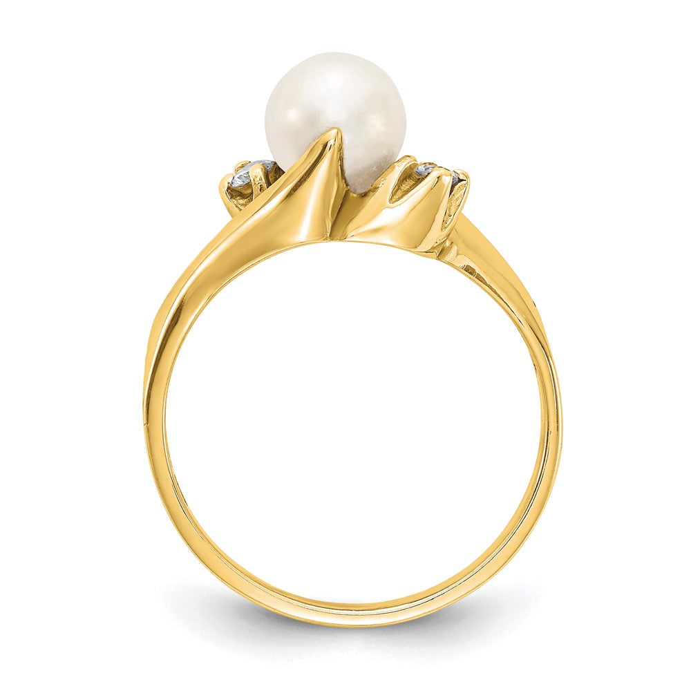 14k FW Cultured Pearl & Diamond Ring