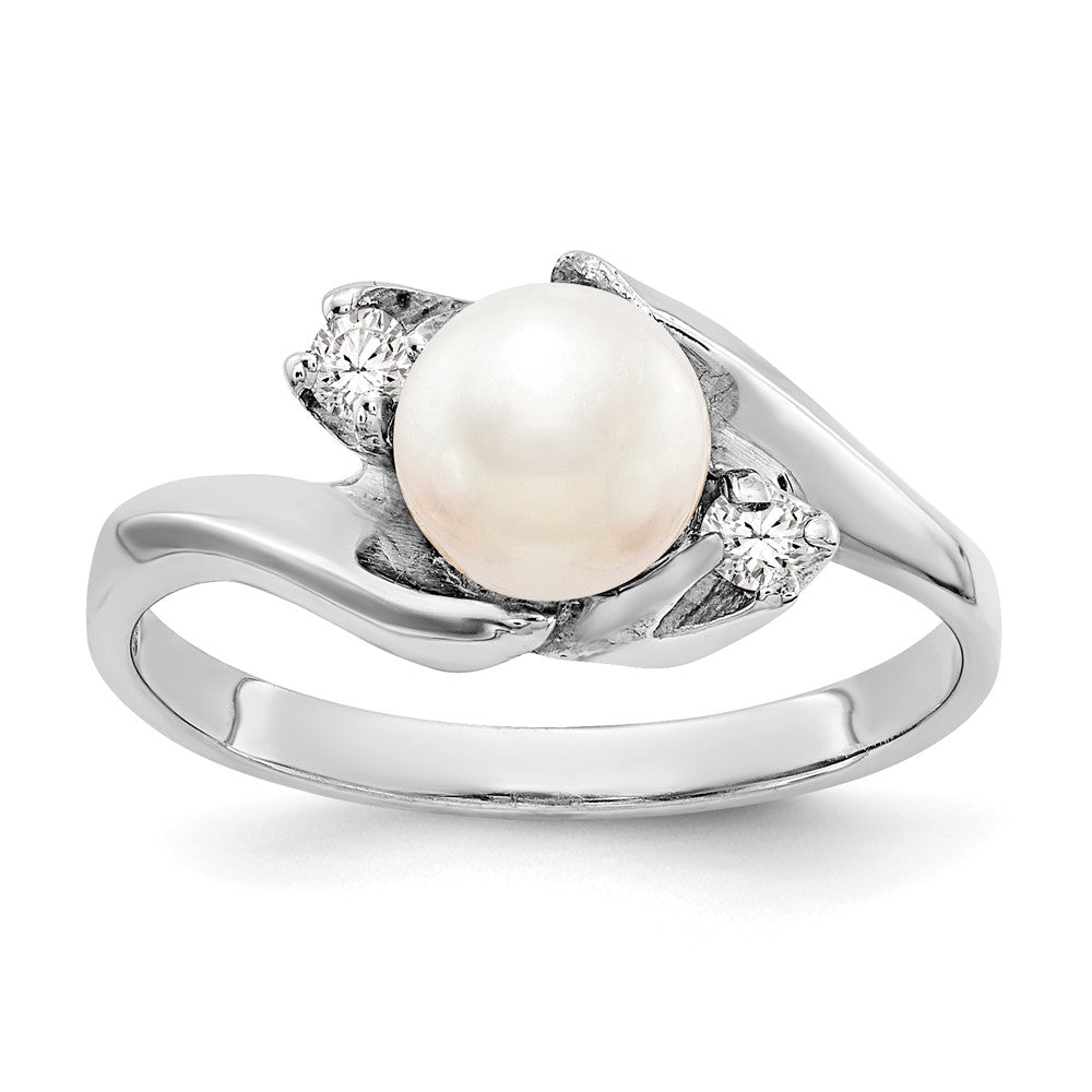 14k White Gold White Freshwater Cultured Pearl and 1/15 carat AA Diamond Ring