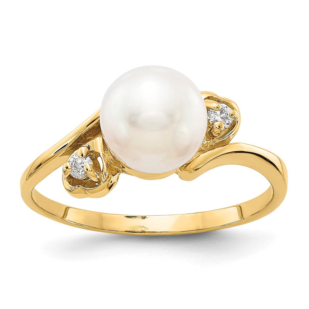 14k White Freshwater Cultured Pearl and 1/20 carat AA Diamond Ring