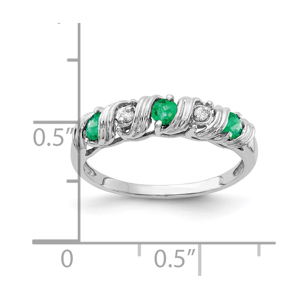 14k White Gold Emerald and VS Diamond Twist Ring
