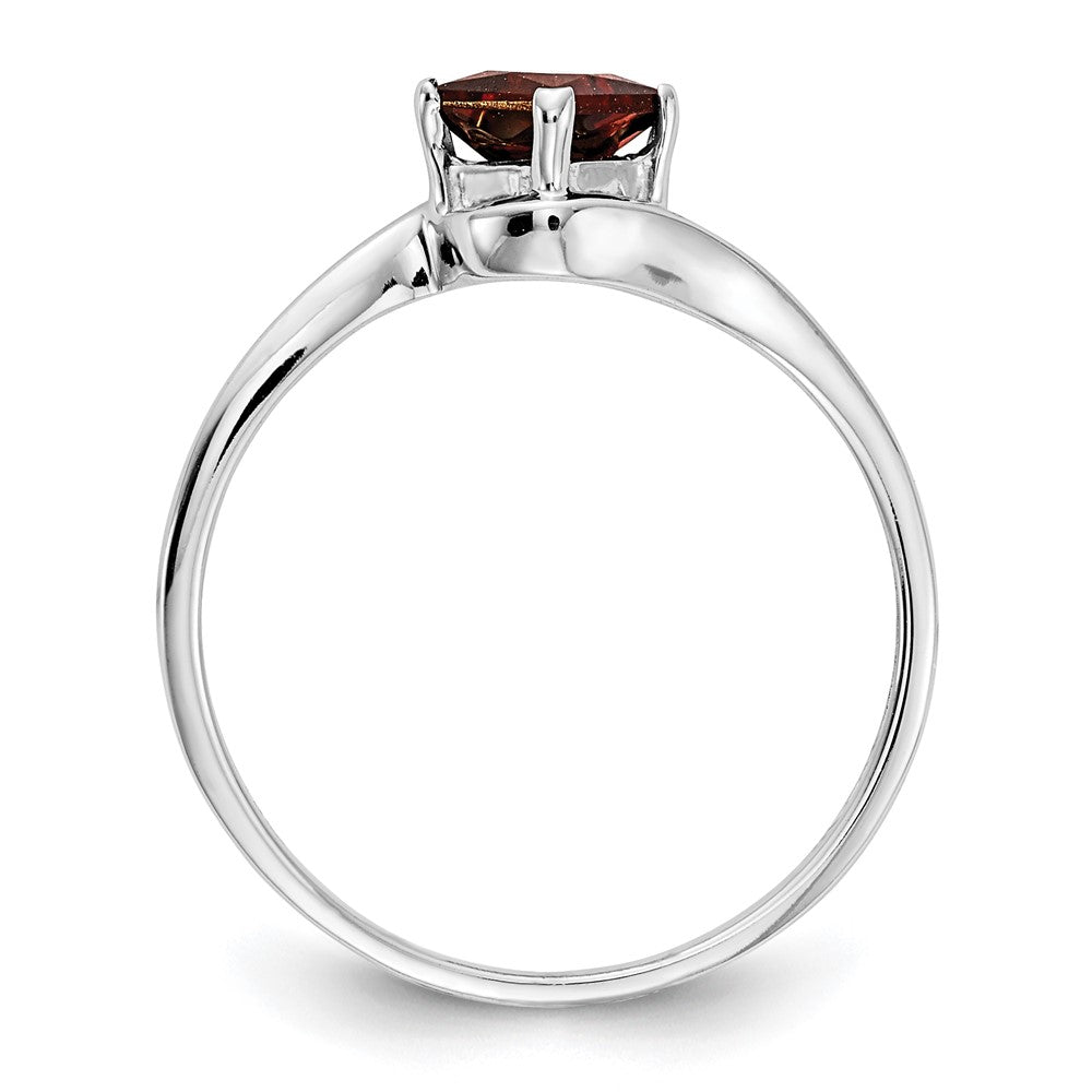 14k White Gold Princess Cut Garnet ring