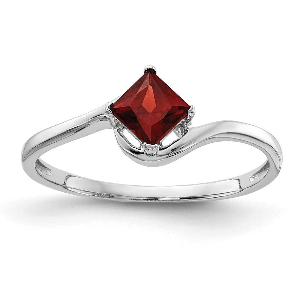14k White Gold Princess Cut Garnet ring